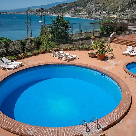 Mare Taormina