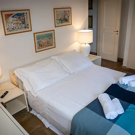 Apartament Mare *